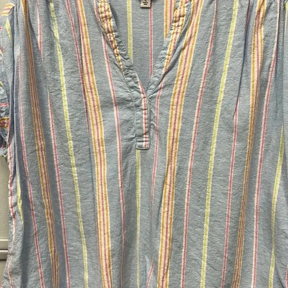 Crown & Ivy Women’s Linen Blouse Size Large Stripes, Ruffled Sleeves - Picture 5 of 5